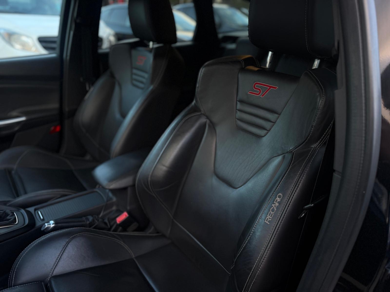 Ford Focus 2015 — photo 13