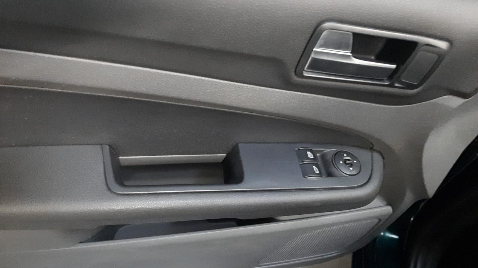 Ford Focus 2006 — photo 12