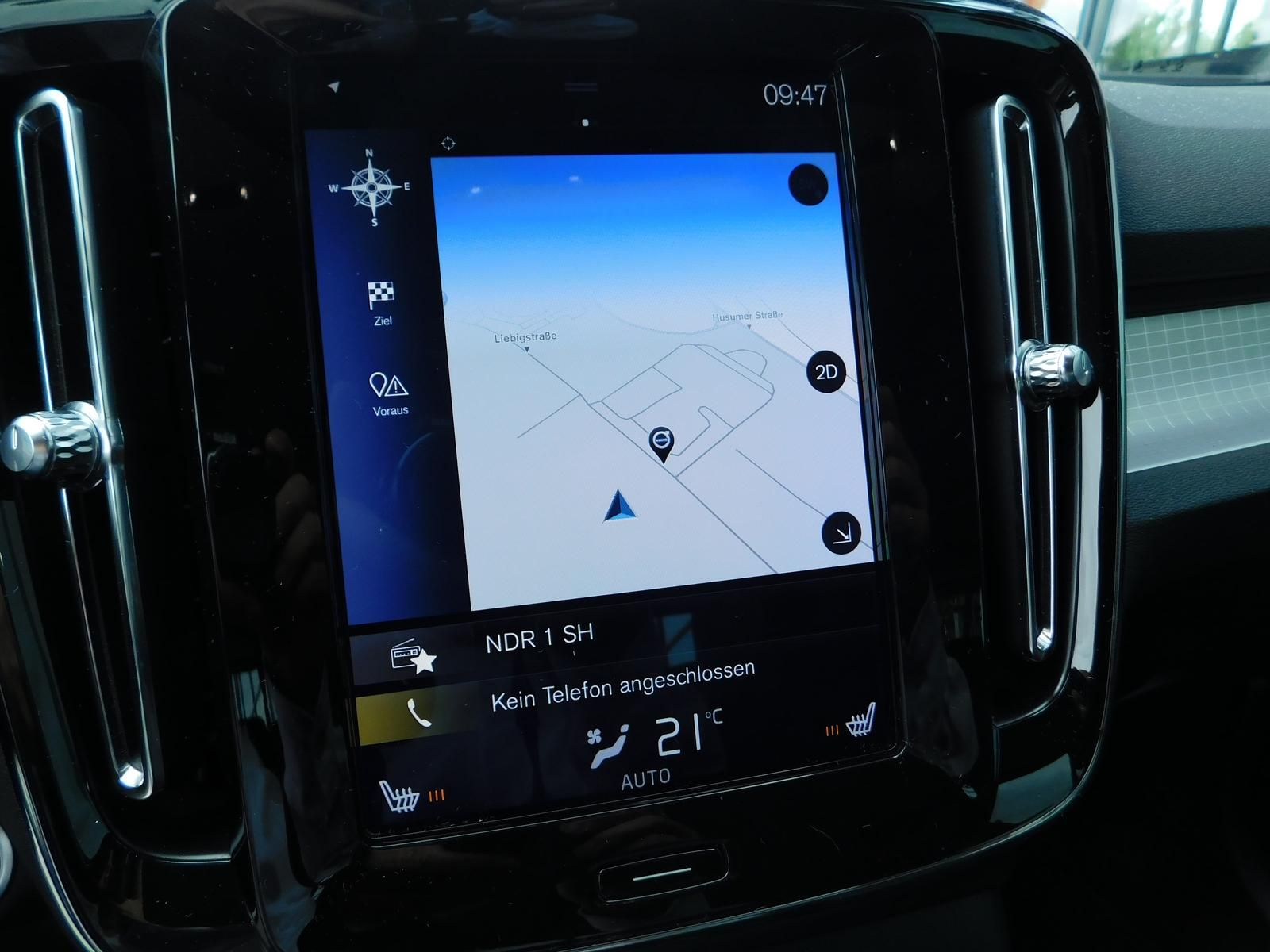 Fahrzeugabbildung Volvo XC40 D3 Momentum Pro