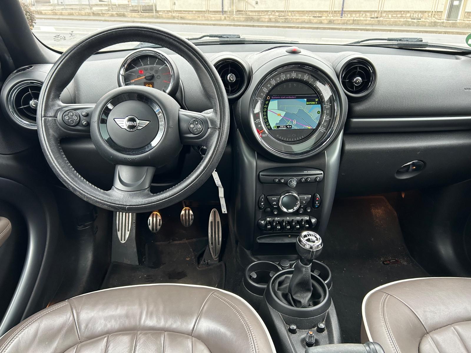 MINI Cooper S Countryman*Navi/Xenon/Leder/Panorama*