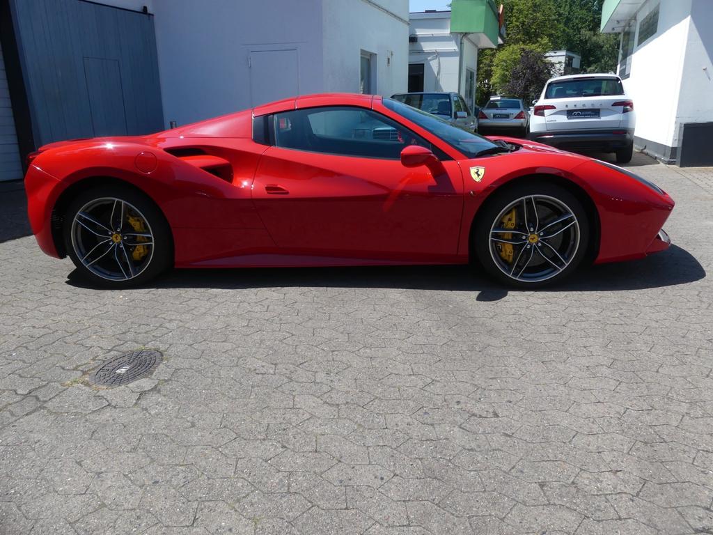 Ferrari 488 Spider