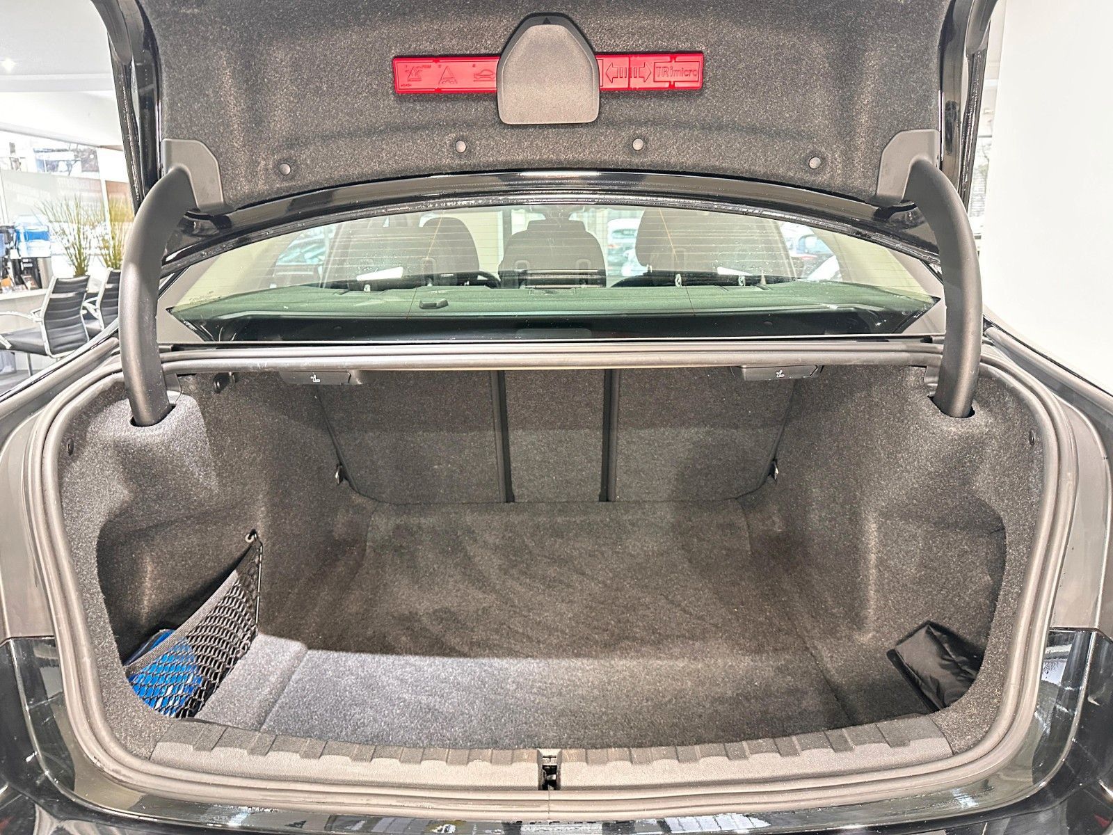 BMW 318 i Limousine 1.Hand|Kamera|Navi|LED|Memory foto 18