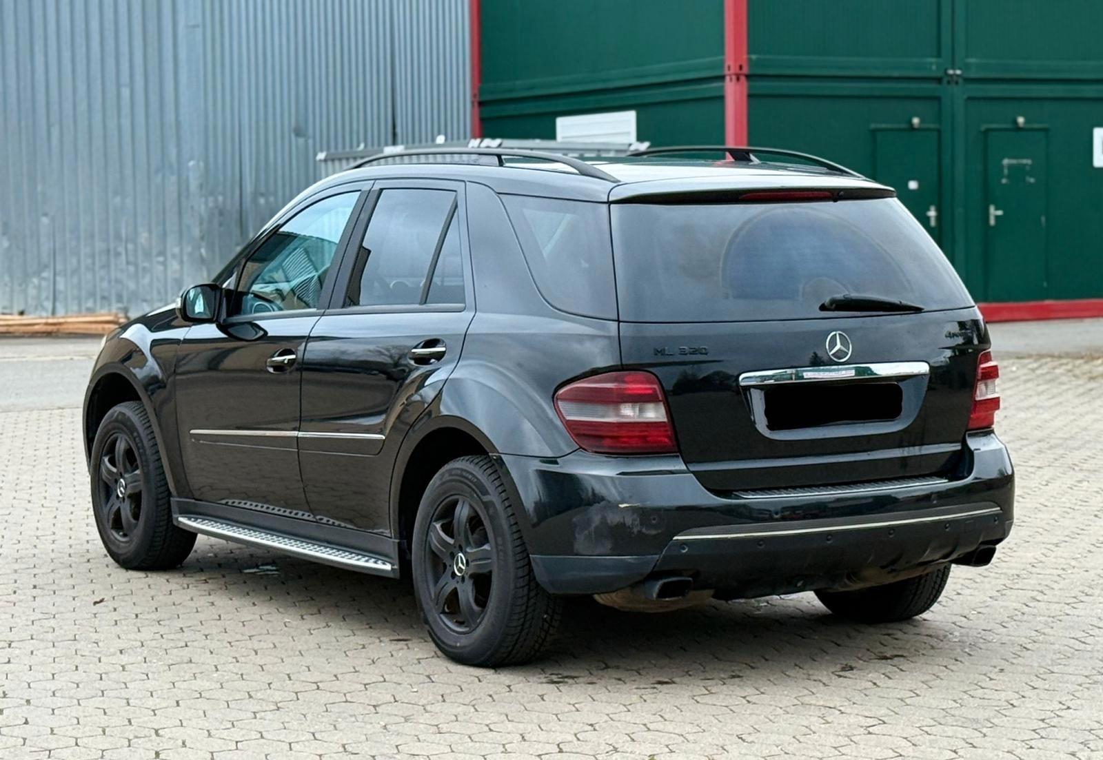 Mercedes-Benz ML 320 CDI 4Matic Leder Navi Klima