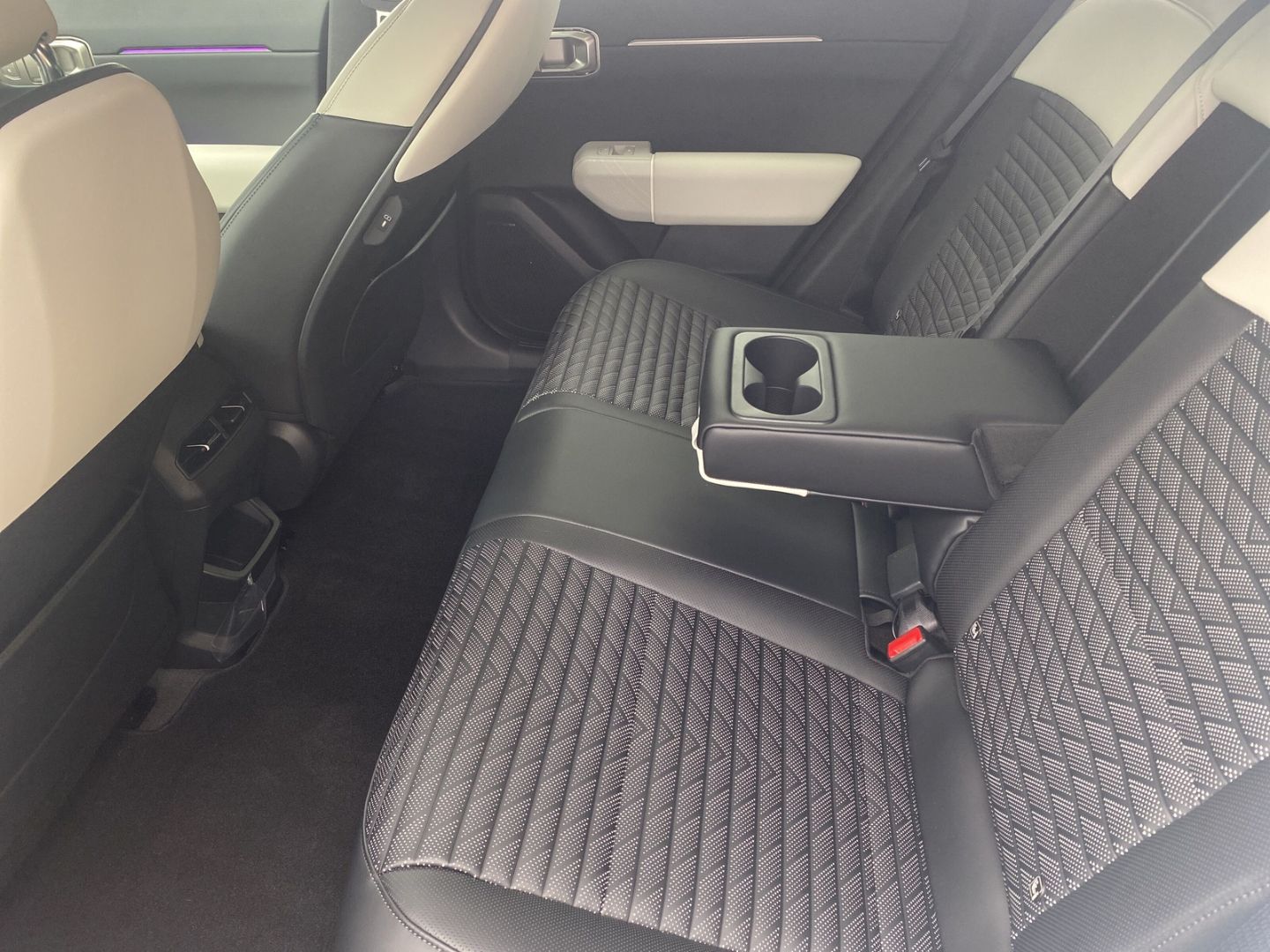 Fahrzeugabbildung Kia EV4 HB 81,4 kWh GT-LINE *DRIVEWISE-PARK*KOMFORT*