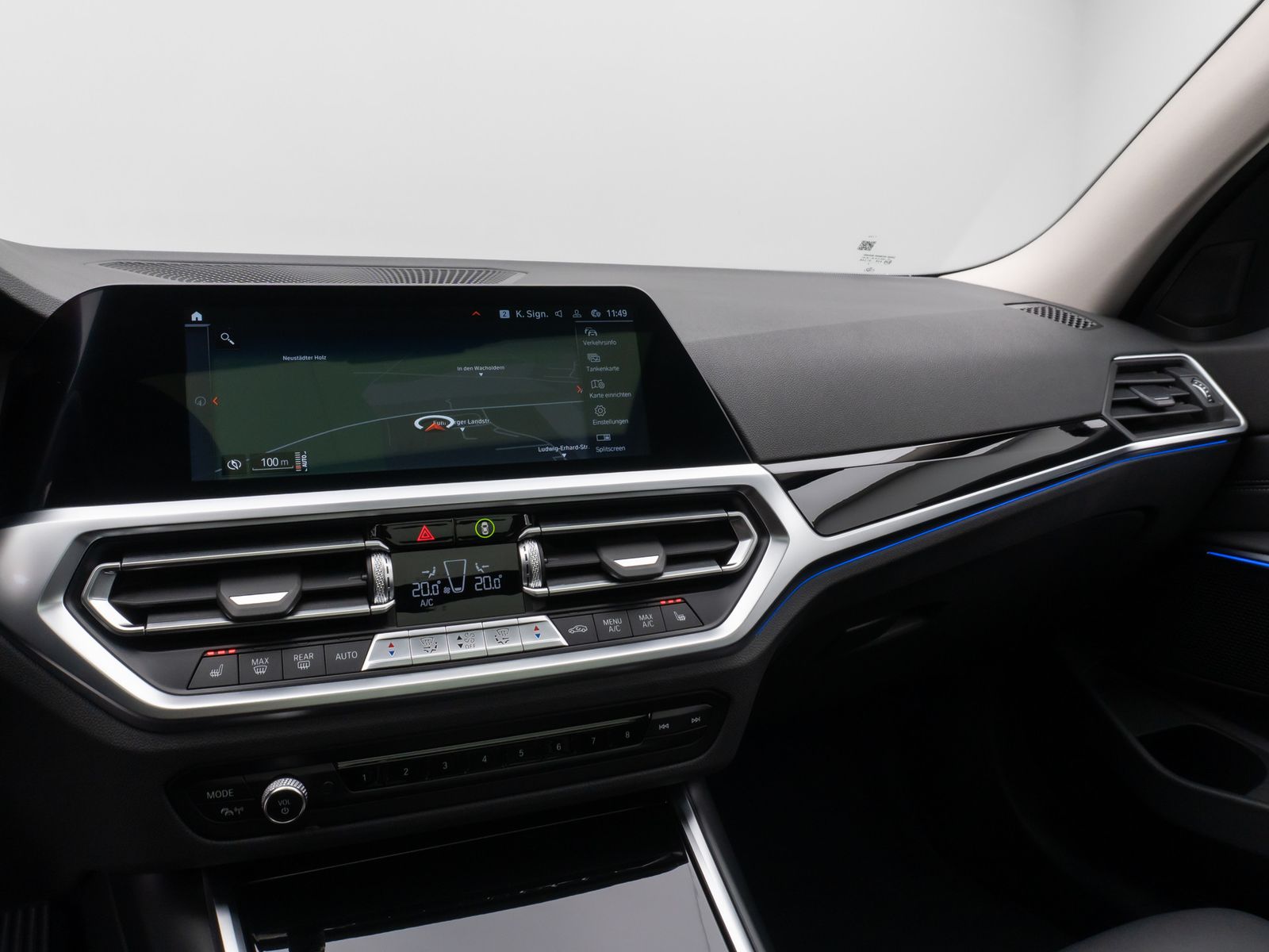 Fahrzeugabbildung BMW 330i xD SportLine Panorama Kamera Laser DAB HiFi