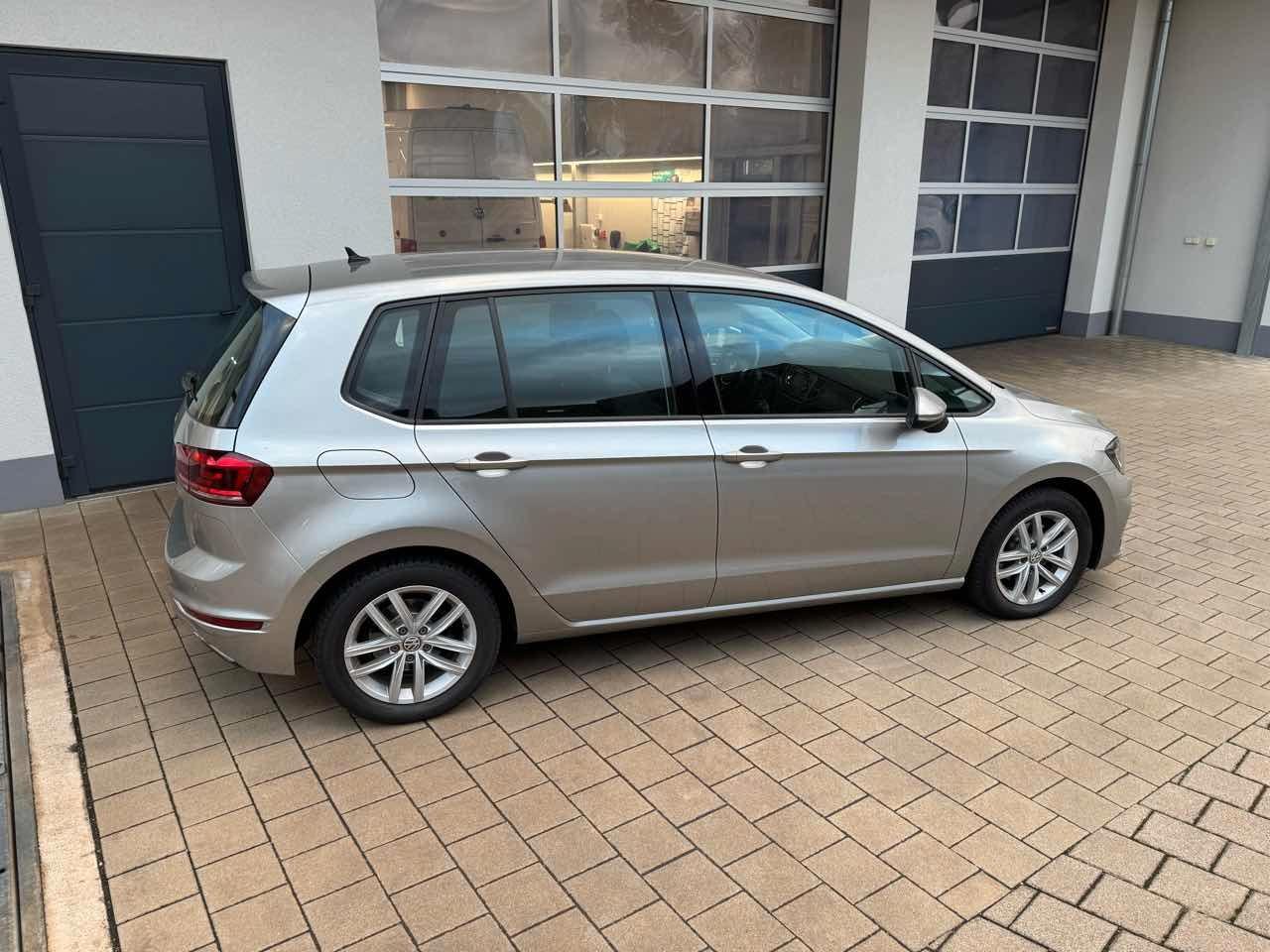 Volkswagen Golf Sportsvan Comfort SH AHK Kamera Automatic