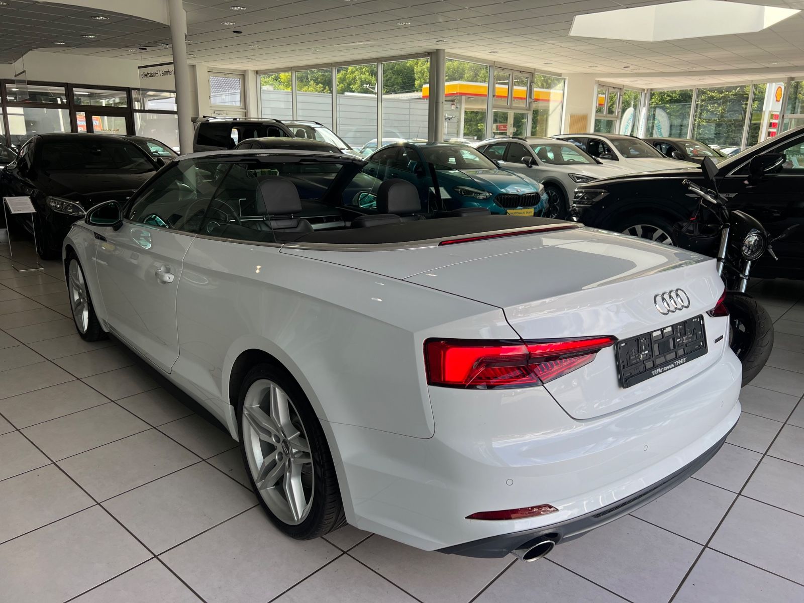 Fahrzeugabbildung Audi A5 Cabriolet 2.0 quattro sport S line
