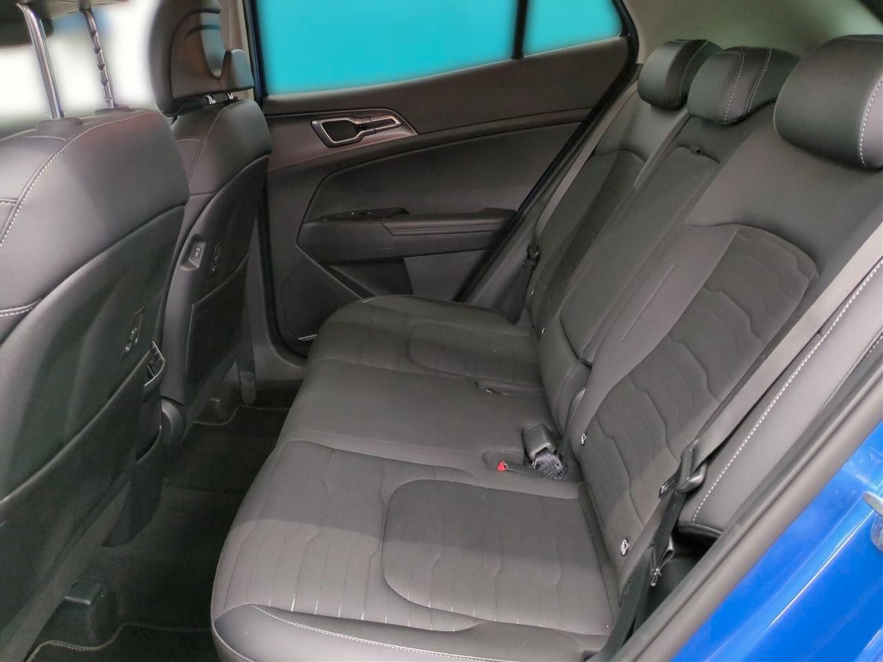 Fahrzeugabbildung Kia SPORTAGE 1.6T 48V 2WD DCT VISION KOM