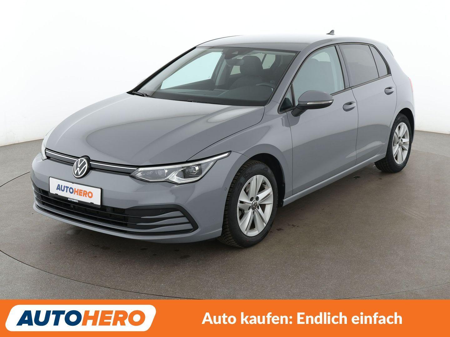 Volkswagen Golf VIII 1.5 eTSI ACT Life Aut. *LED*ACC*PDC*SH