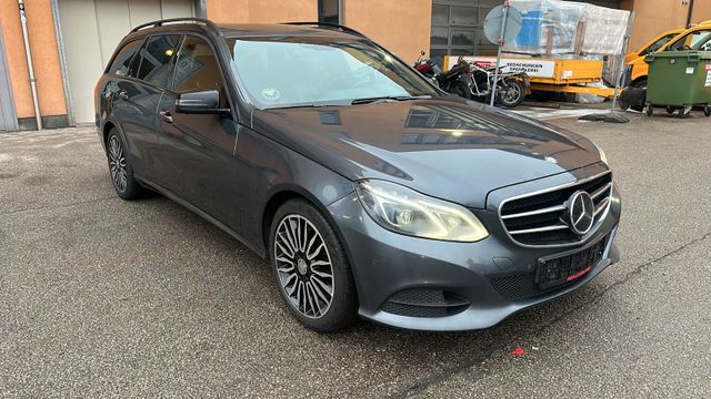 Mercedes-Benz E 220 E -Klasse TE 220 BlueEfficiency Edition