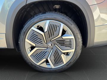 Skoda Kodiaq 1.5 TSI iV 150 kW Sportline*AHZV*HUD*360°