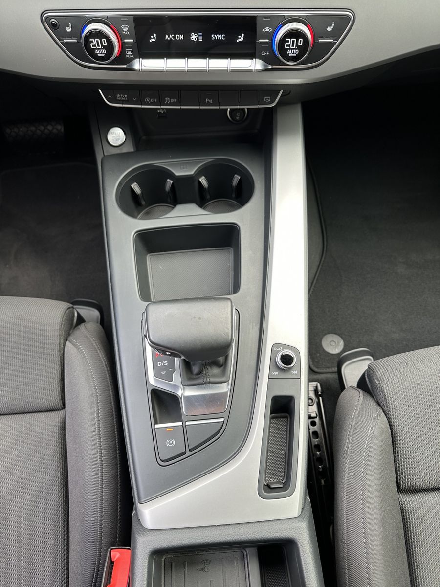 Fahrzeugabbildung Audi A4 Avant 40 TFSI Advanced NAV+LED+ACC+CARPLAY+PP