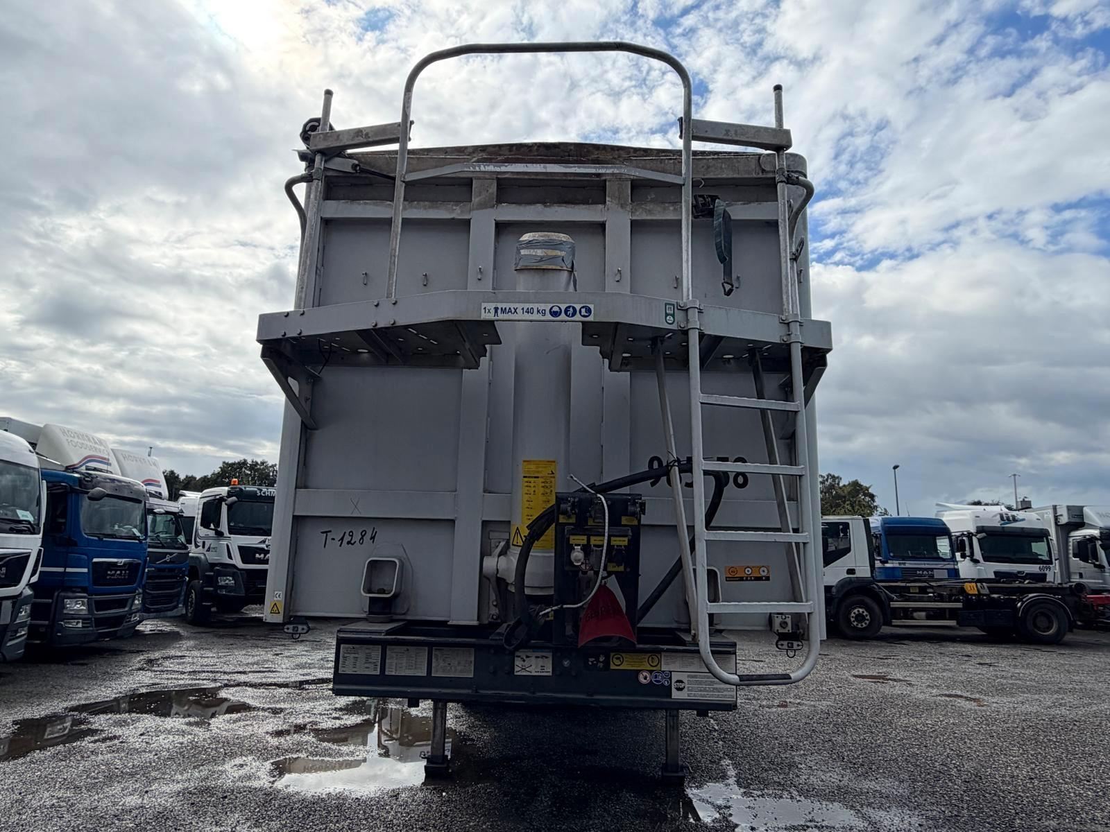 Stas S300 CX Alu-Kippmulde Liftachse 3 Achsen  2020