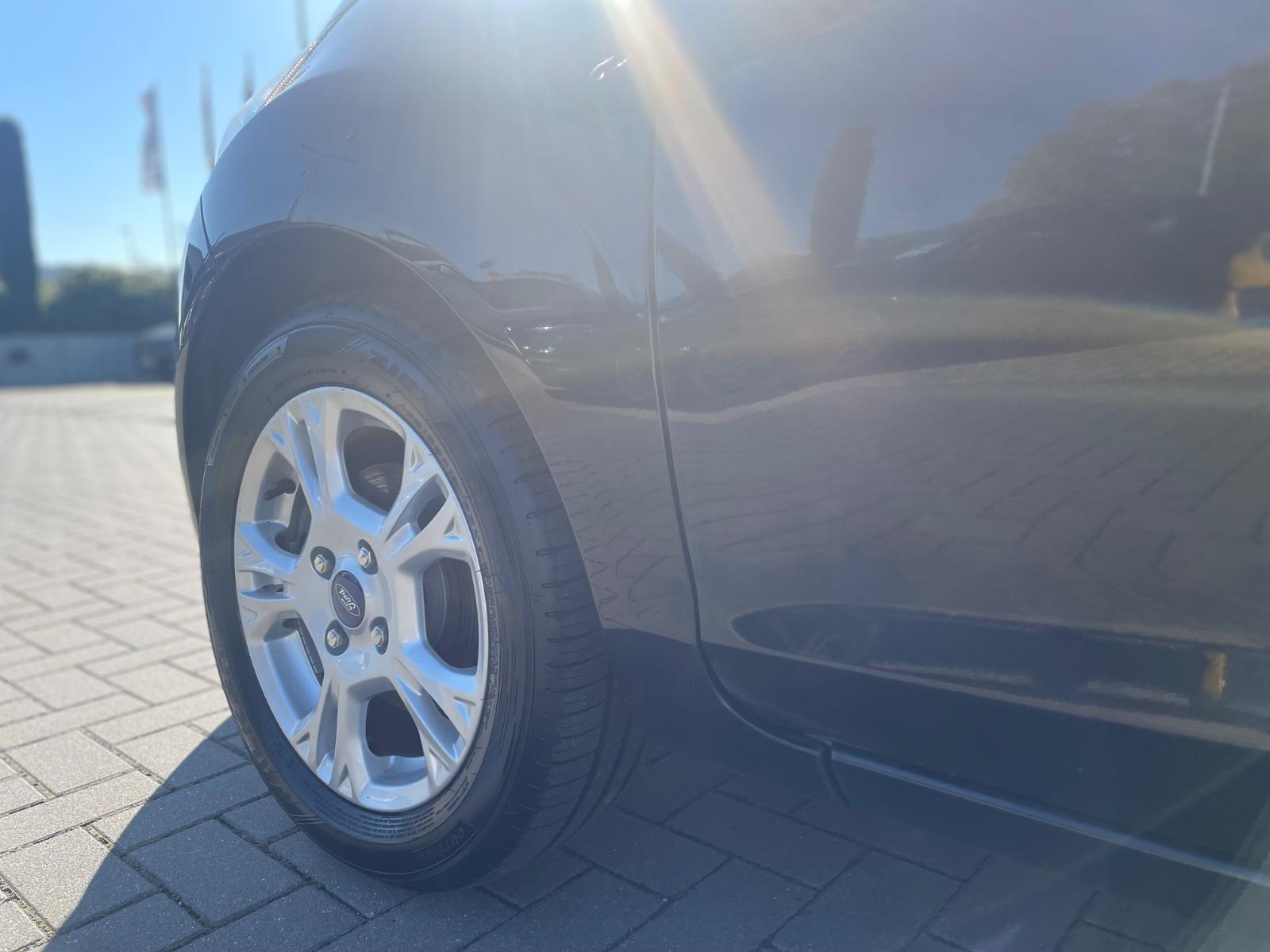Ford Fiesta Sync Edition / Klima Servo SHZ