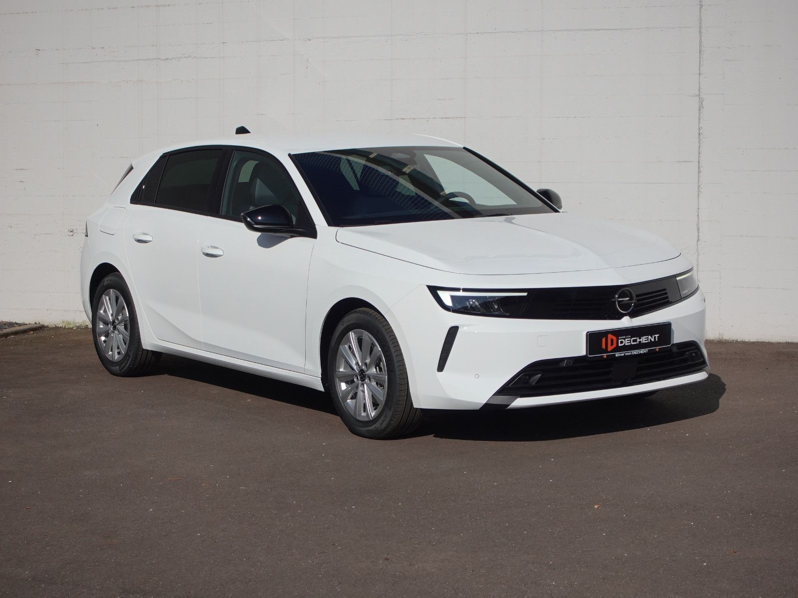 Fahrzeugabbildung Opel Astra Edition 1.2T,Navi,Kamera,Sitzhzg,AGR-Sitz