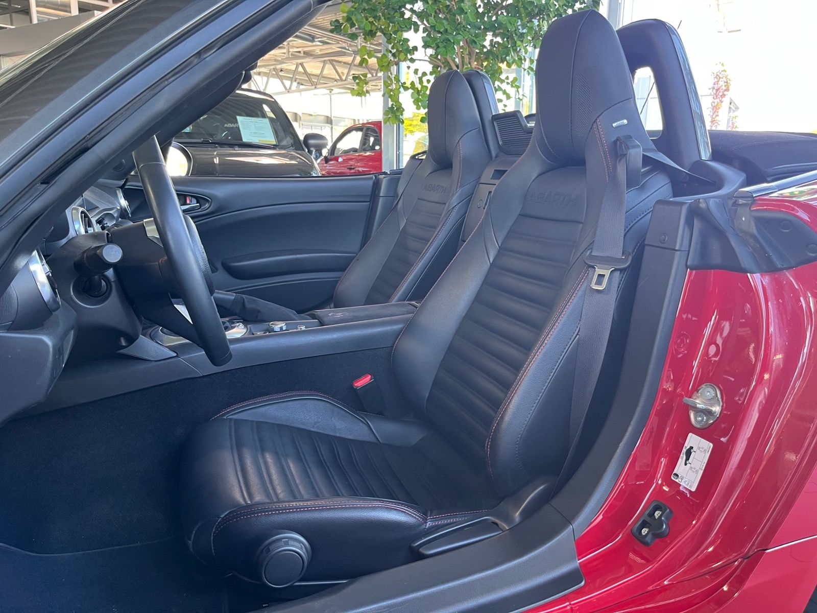 Fahrzeugabbildung Abarth 124 Spider Turismo LED BOSE NAVI