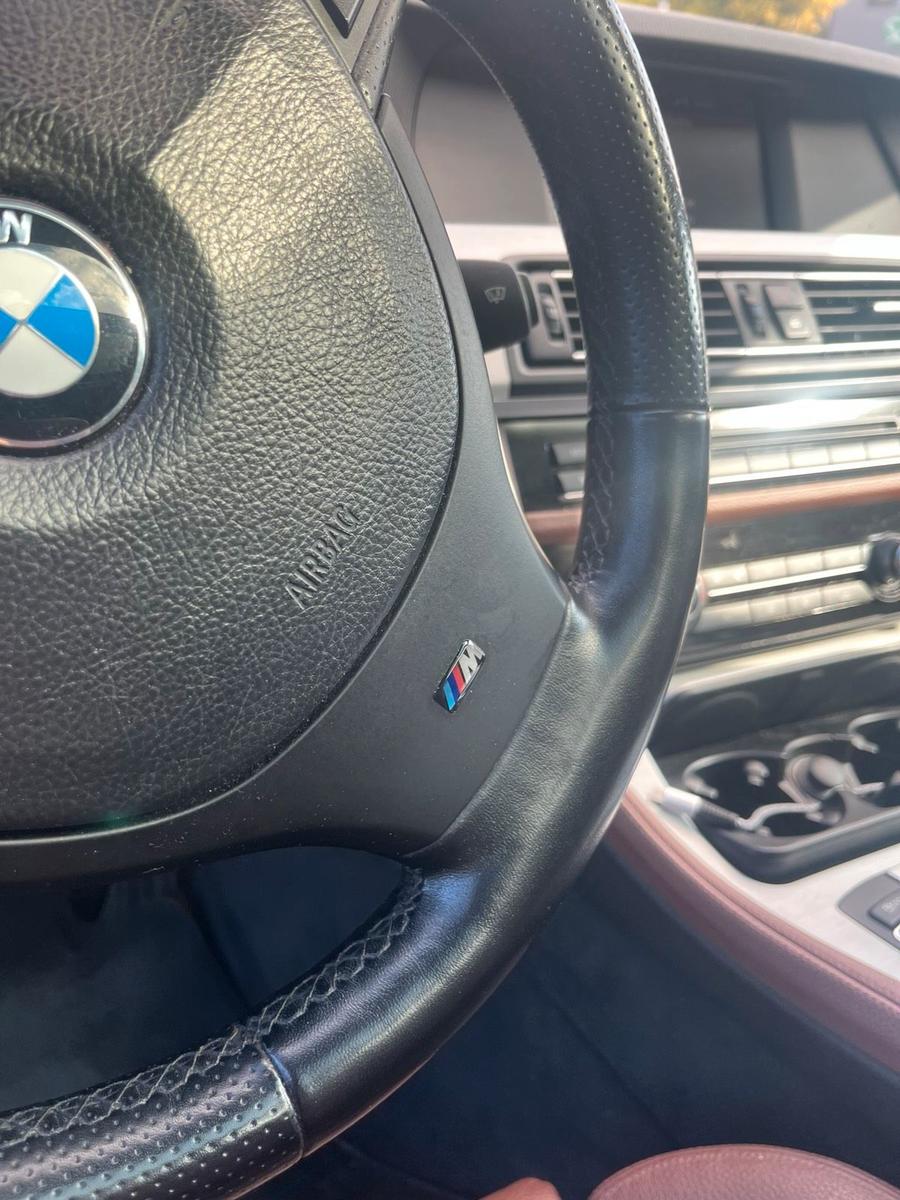 BMW 520 2011 — photo 9