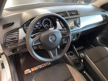 Skoda Fabia Ambition *TEMPOMAT*KLIMA*SZHZ*