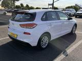 Hyundai i30 1,4 Select Klima 15"Zoll Alu - Hyundai in Kassel