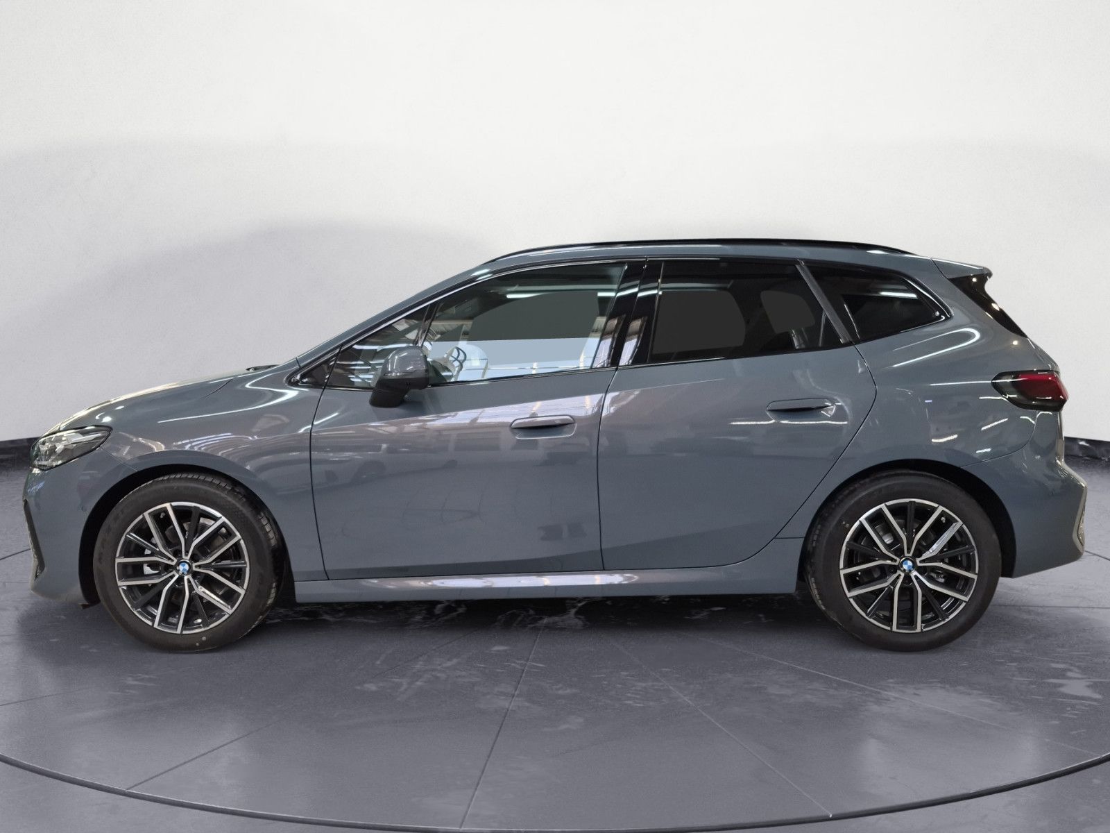 BMW 220 Active Tourer - Bild 4