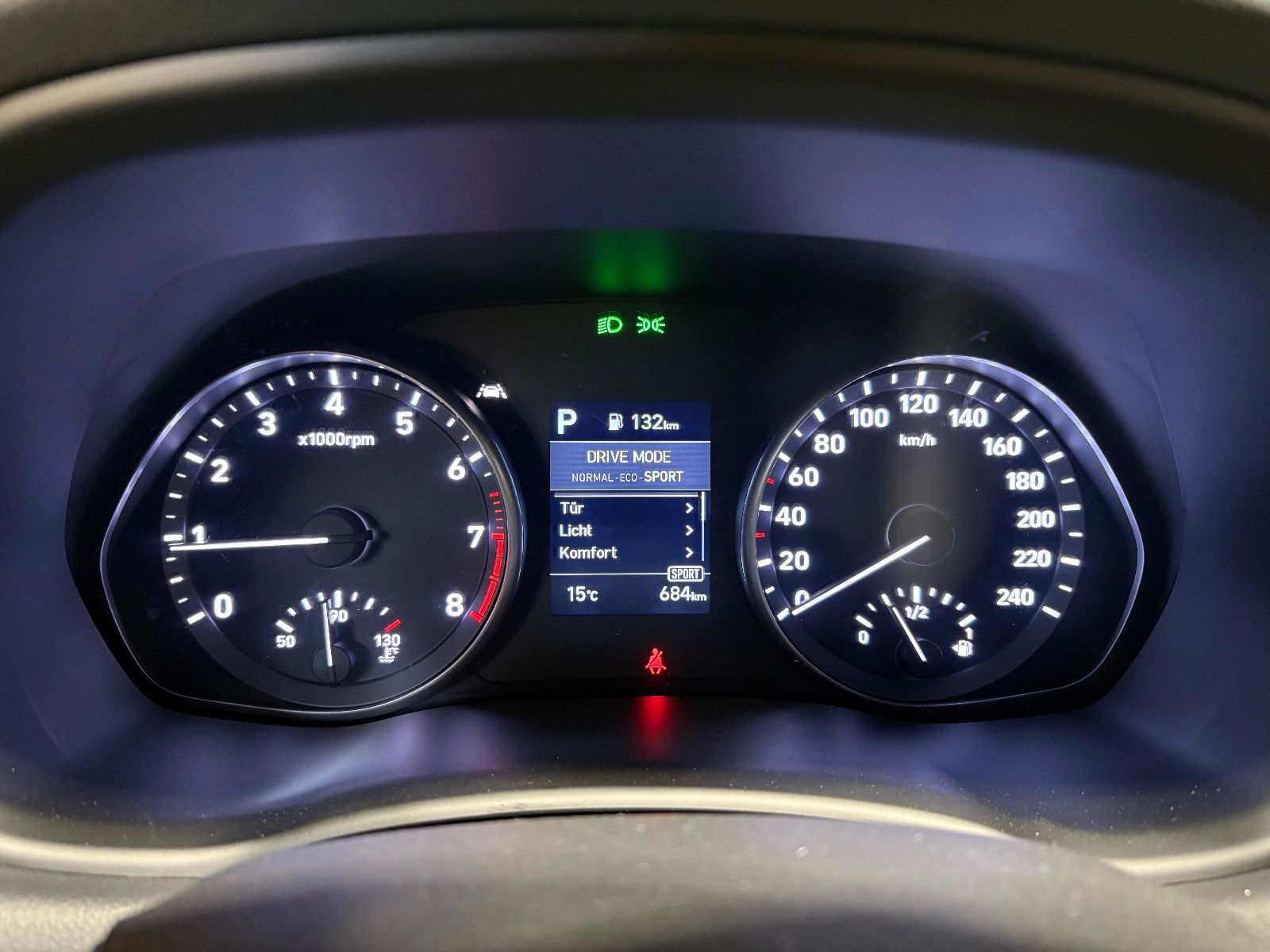 Fahrzeugabbildung Hyundai i30 Select Mild-Hybrid/PDC/DAB/SHZ/KLIMA/TEMPOMA