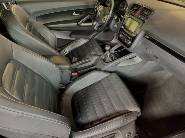 VW Scirocco Scirocco 2.0 TSI*XENON*PANO*NAVI*PDC*SZHG*LEDER* - Bild 19