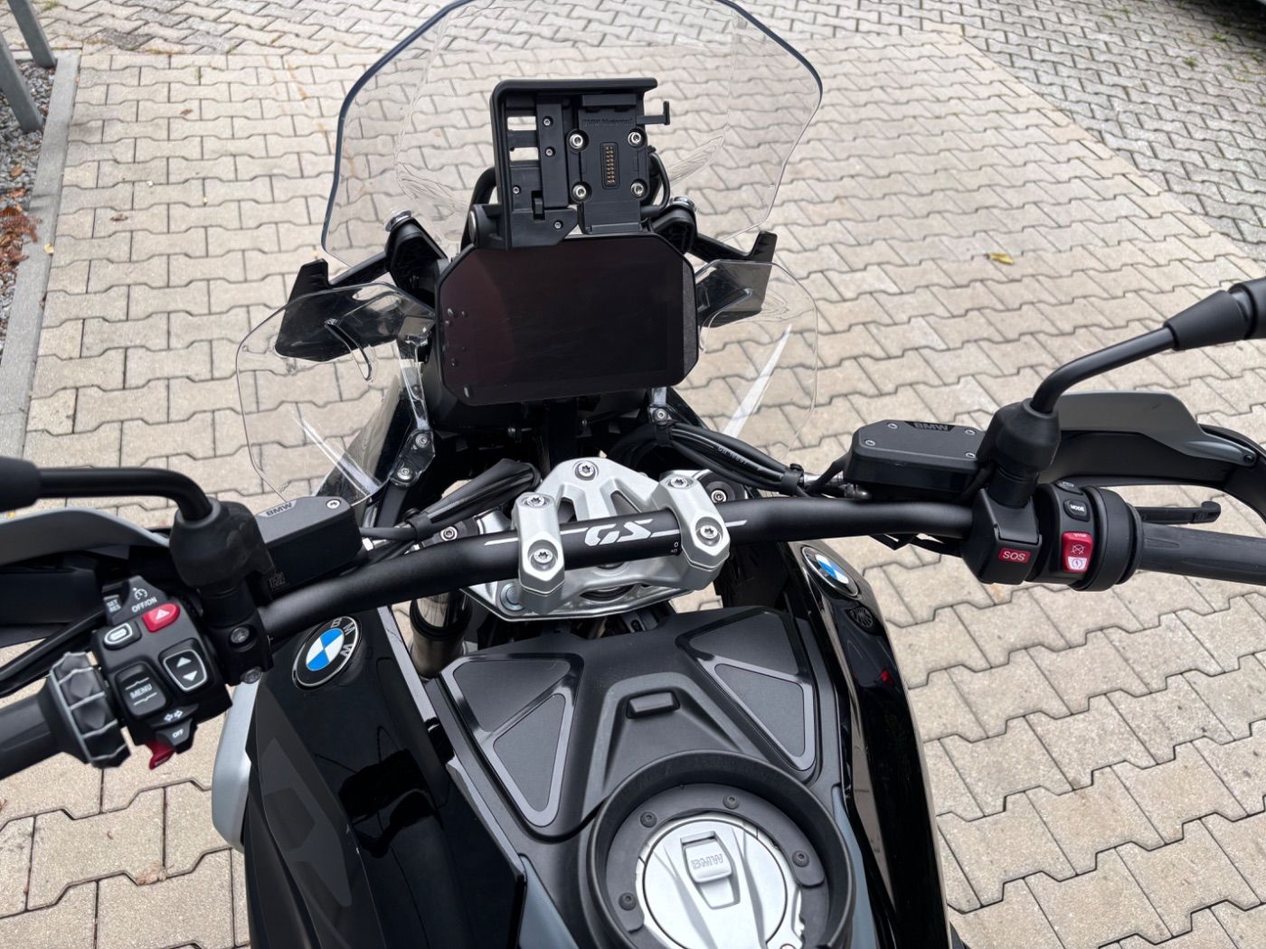 Fahrzeugabbildung BMW R 1300 GS Triple Black 3 Pakete