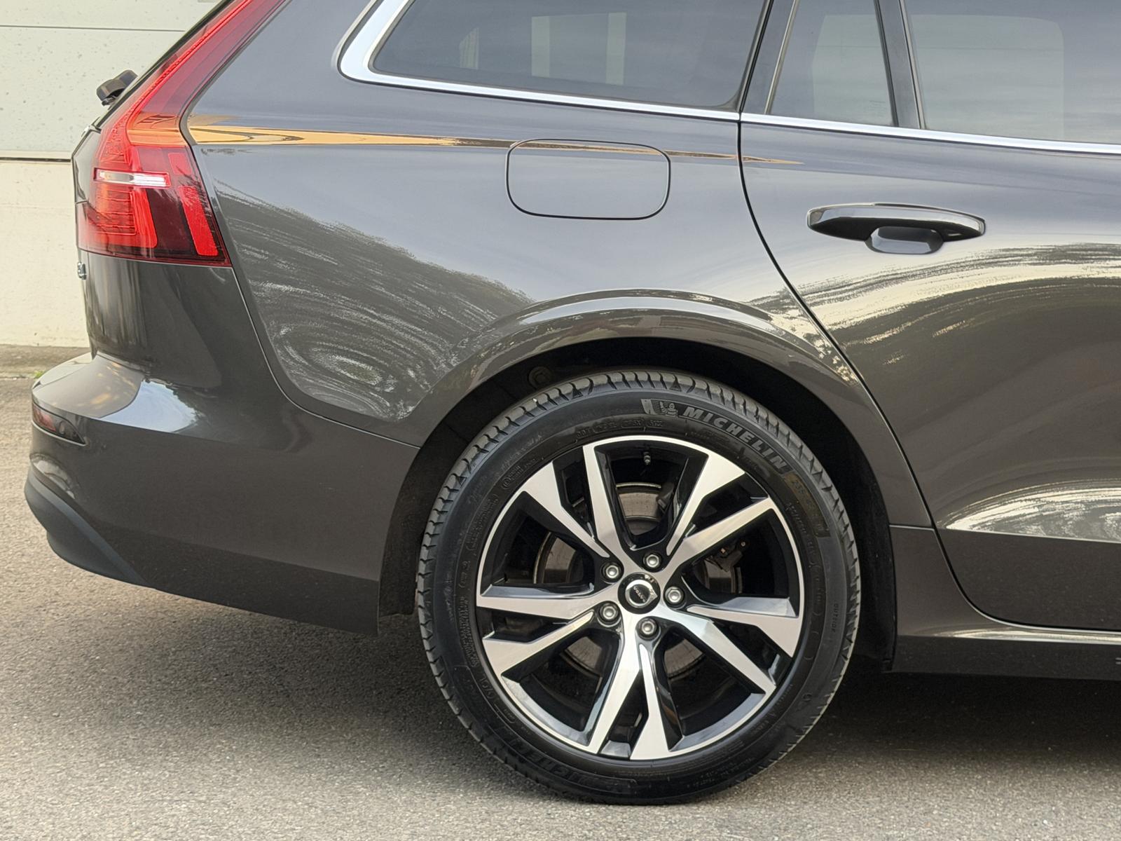 Volvo V60 Core LED ACC Virtual-Cockpit Rü-Kamera Navi