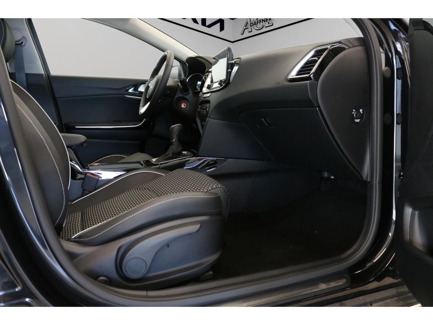 Fahrzeugabbildung Kia XCeed Vision T-GDI Navi Kamera LED SHZ PDC Alu