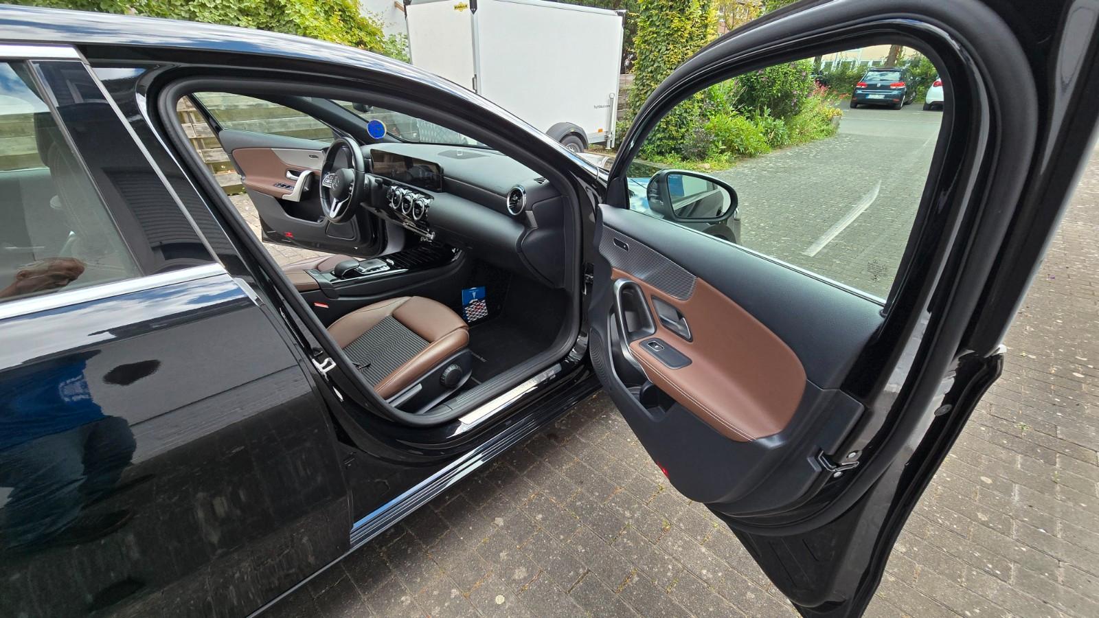 Mercedes-Benz A 250 DCT -