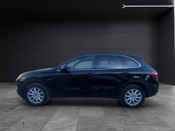Porsche Cayenne - 2