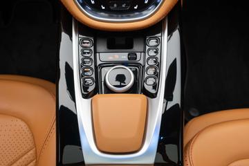 صورة مصغرة 21 لـ 2021 Aston Martin DBX