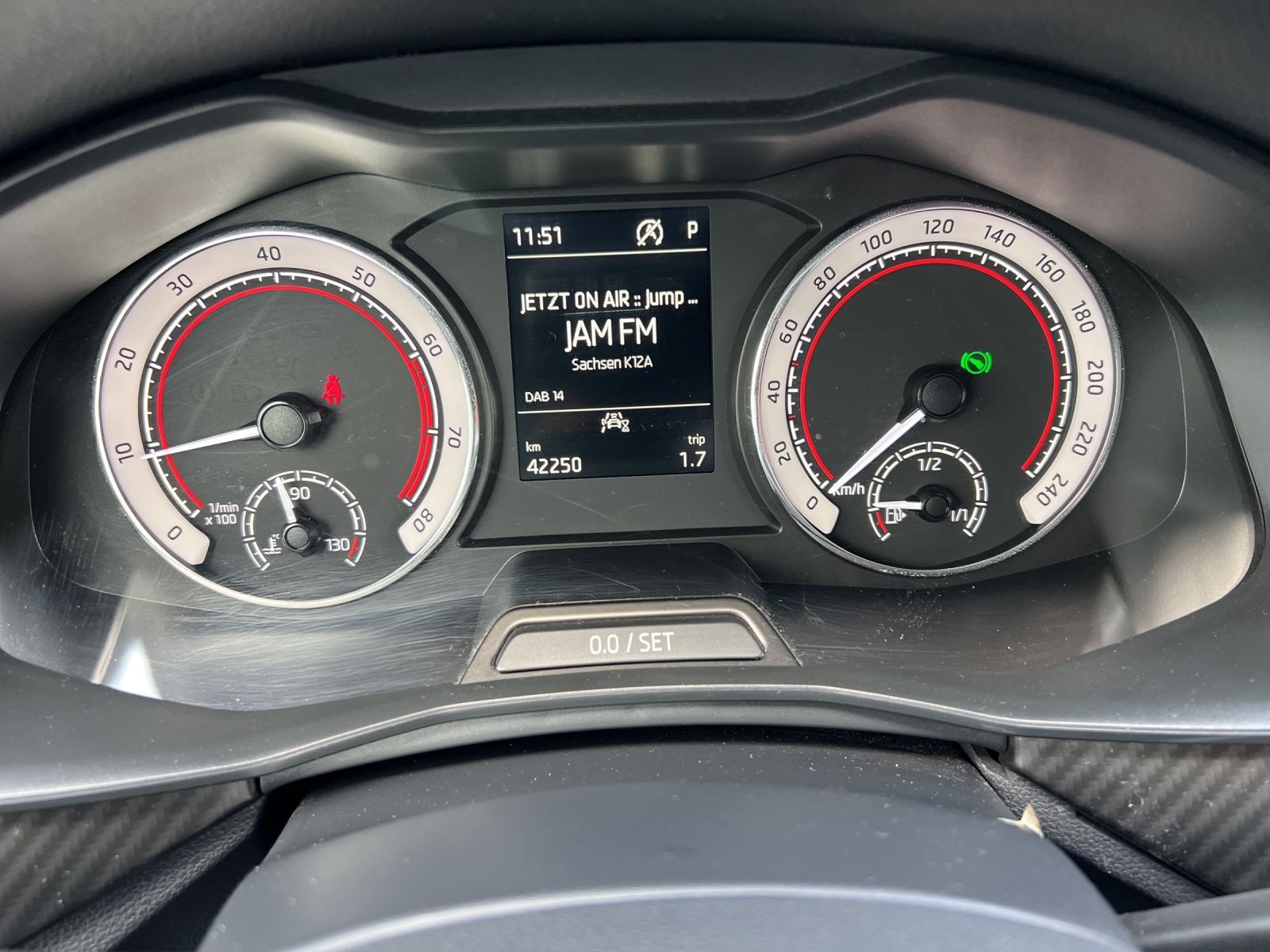 Fahrzeugabbildung SKODA Kamiq Monte Carlo TSI LED ACC PANO SHZ KAMERA KL