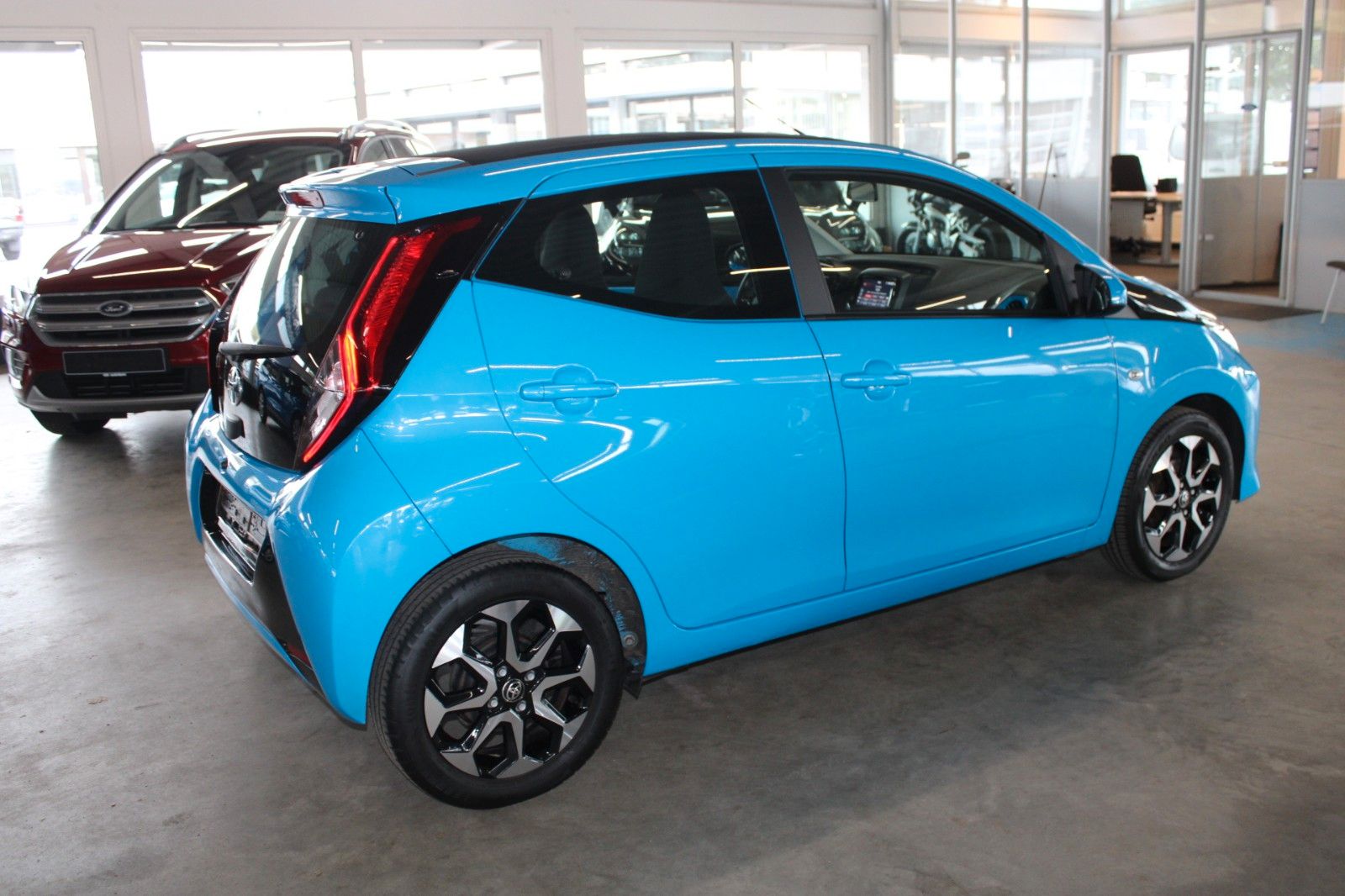 Fahrzeugabbildung Toyota Aygo x-sky 5trg Automatik Klima Faltdach Kamera