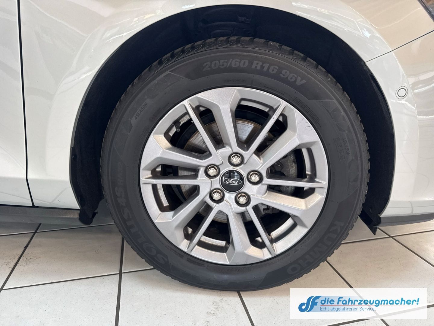Fahrzeugabbildung Ford Focus Turnier Titanium X Sportpaket AHK-abnehmba