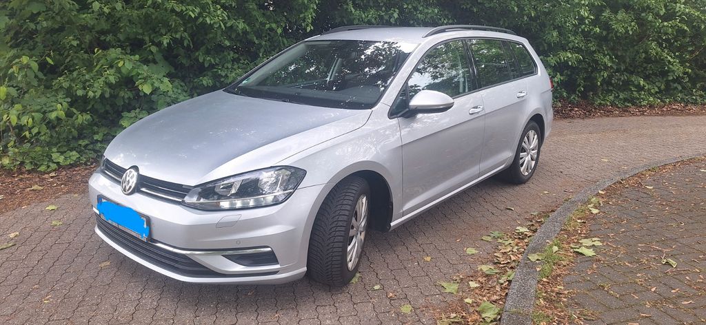 Image of Volkswagen Golf