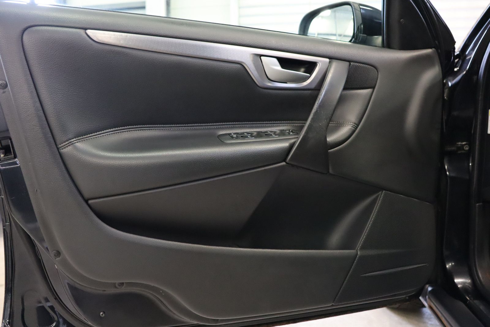 Fahrzeugabbildung Volvo V70 D5 Leder Sitzheizung Klimaautomatik