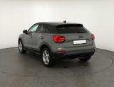 Audi Q2 35 TFSI S-tronic sport LED Navi Kamera DAB - Audi Q2: Automatik