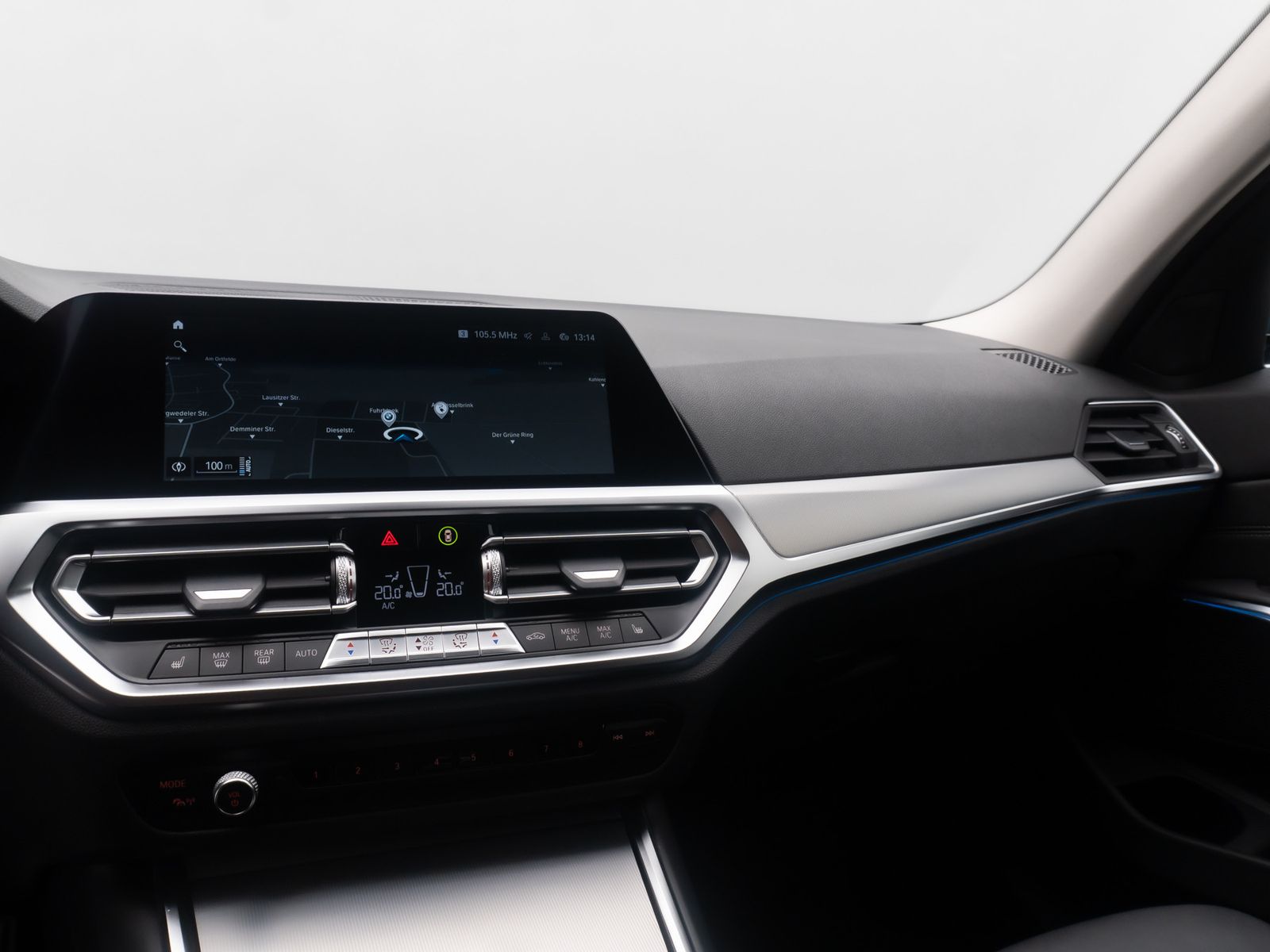 Fahrzeugabbildung BMW 330e xD SportLine Kamera DAB HiFi Stop&Go Komfor