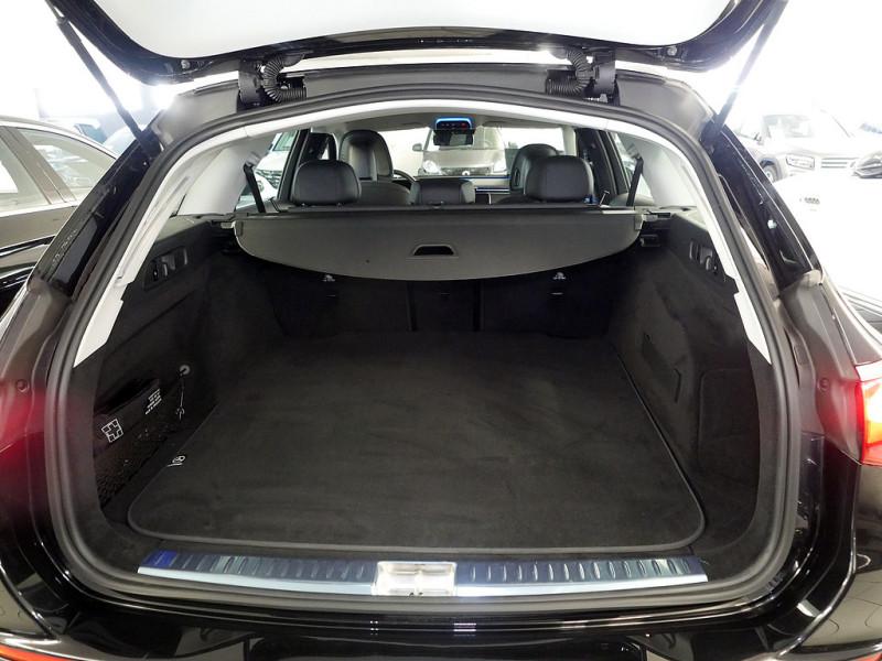 Mercedes-Benz E 220 d T // AVANTGARDE AHK DISTR KAMERA SPUR