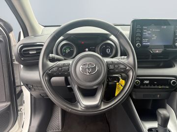 Toyota Yaris - 12