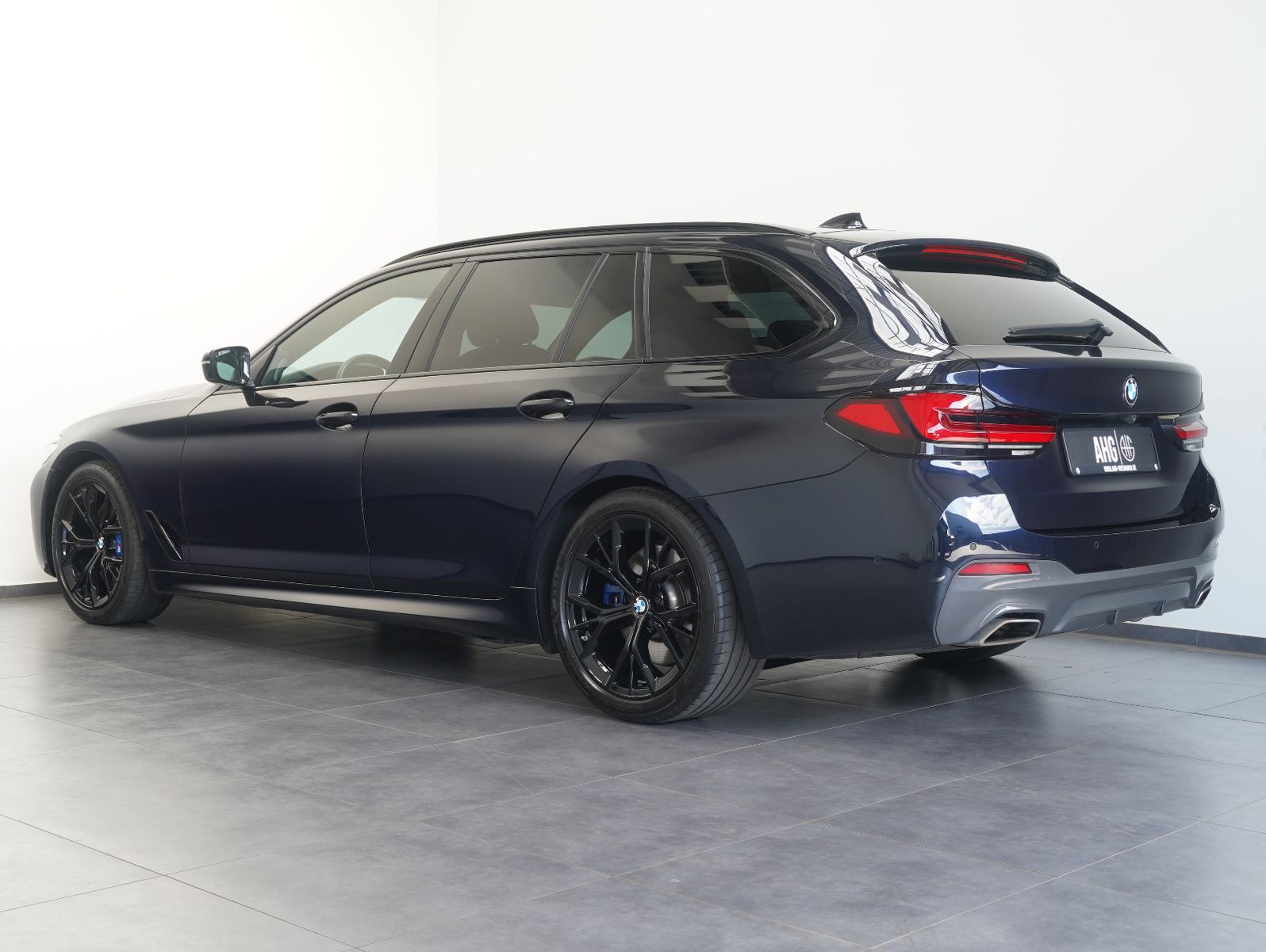 Fahrzeugabbildung BMW 530 d xDrive Touring M Sport LED/H&K/AHK/LM19"