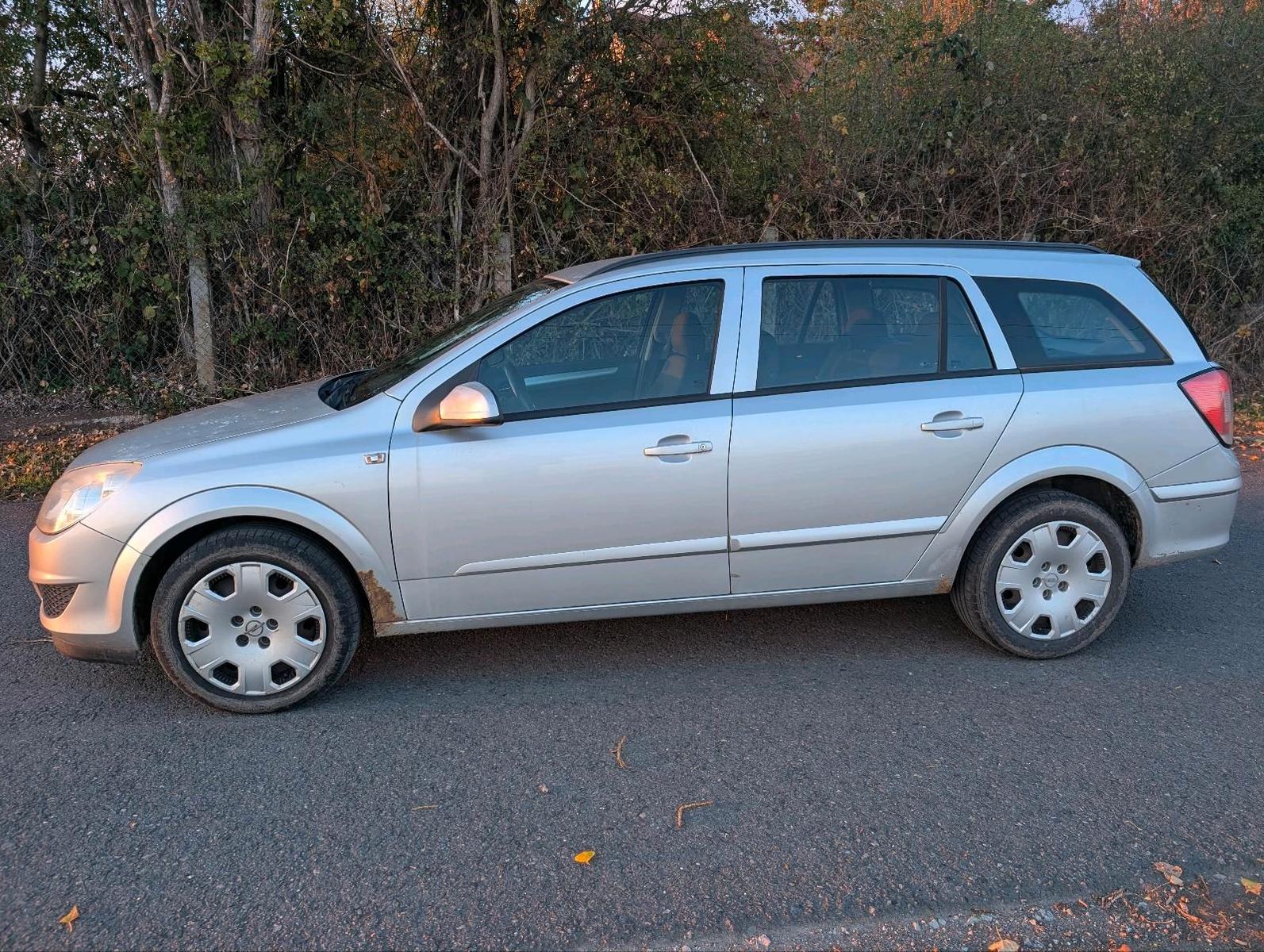 Opel Astra 2008 — photo 9