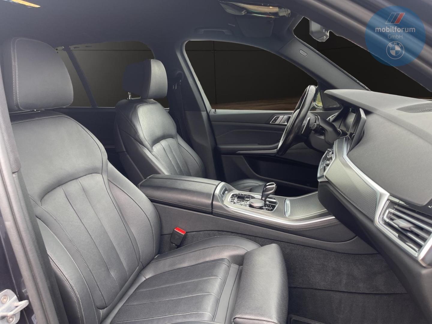 BMW X5 xDrive30d M-Sport AHK Massage Sitzklima Stand