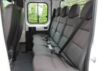 Fahrzeugabbildung Citroën Jumper Pritschenwagen DoKa 35Heavy L4 BlueHDI165