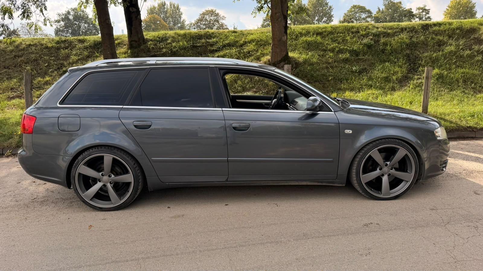 Audi A4 2005 — photo 8