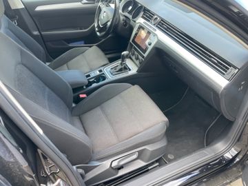 Volkswagen Passat Variant - 8