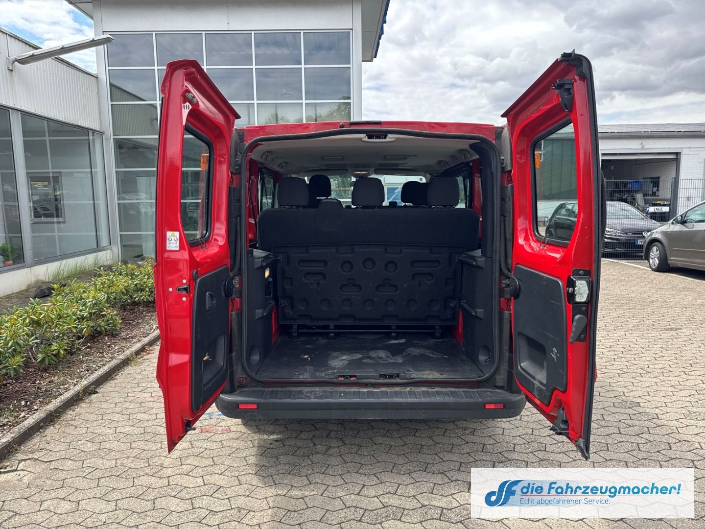 Fahrzeugabbildung Opel Vivaro B Kombi Combi 9Si. L1H1 2,7t *7152 *EXPOR