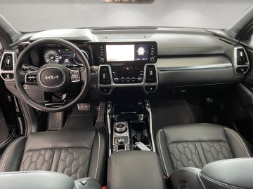KIA Sorento - 11