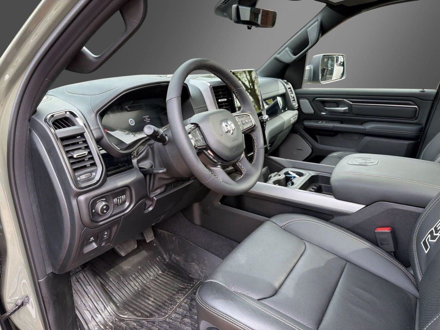 Fahrzeugabbildung Dodge RAM Rebel MY26-CanyonLake-Vollausstattung-Hurric